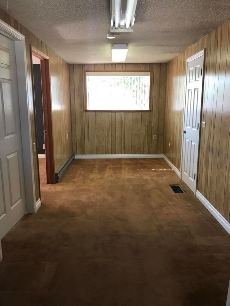 201 E 2nd St, Grandview, WA 98930